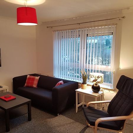 Bathgate Contractor And Business Apartment Bagian luar foto