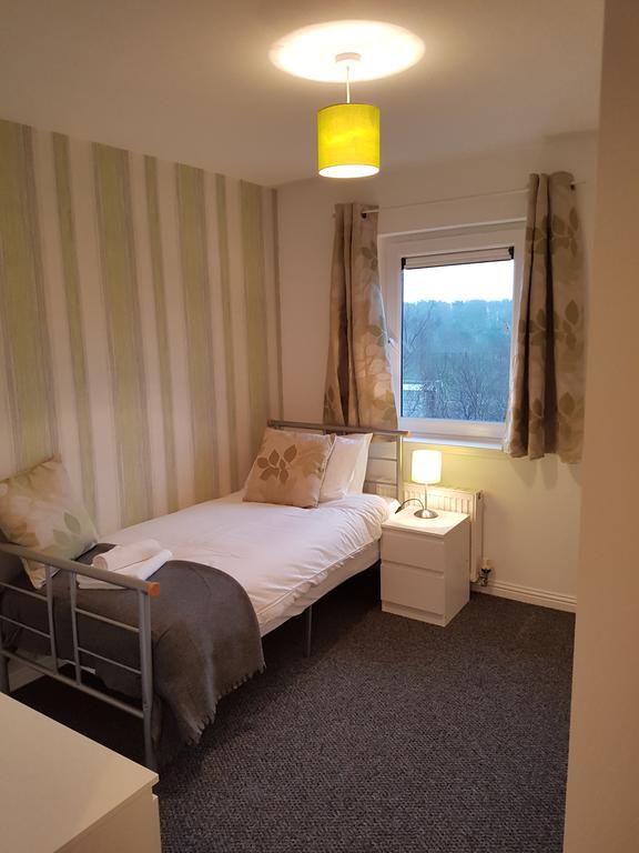Bathgate Contractor And Business Apartment Bagian luar foto