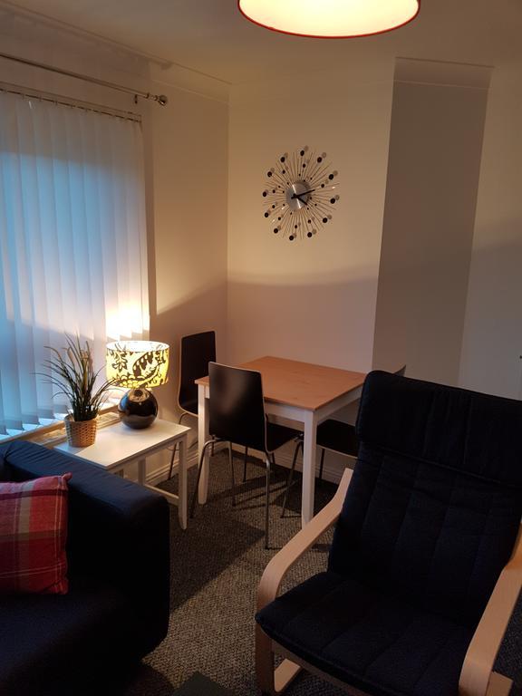 Bathgate Contractor And Business Apartment Bagian luar foto